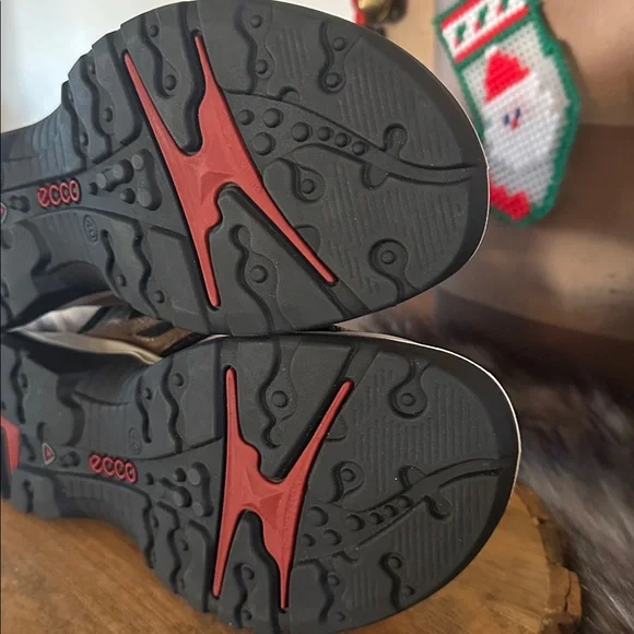 ECCO Offroad *NIB* Women's Nubuck Outdoor Sandal - Picture 8 of 12